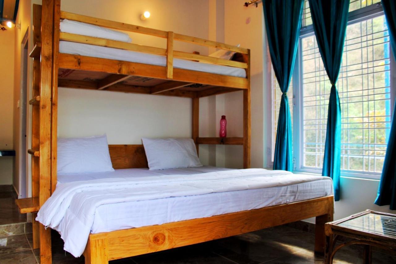 The Stream Side Hostel Mussoorie Exteriör bild