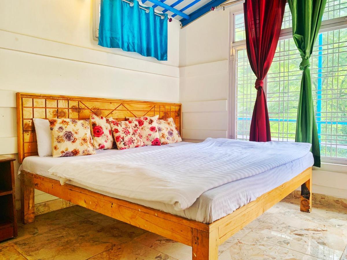 The Stream Side Hostel Mussoorie Exteriör bild